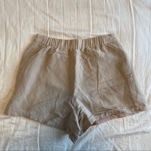 NET Tan Buckle Shorts - Picture 2 of 6